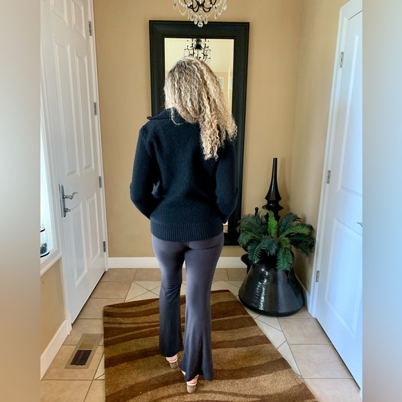 LN JENNIFER MOORE 100% WOOL SWEATER JACKET. RIBBED COLLAR & SLEEVES. ZIP FRONT - Picture 3 of 4